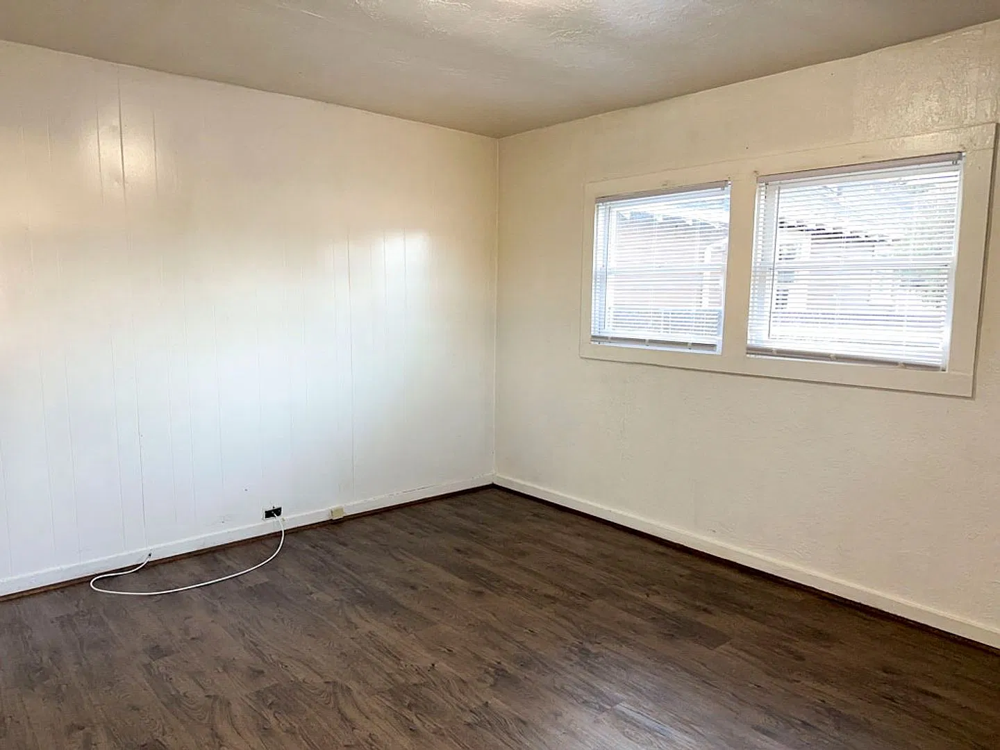3315/3317 F - Dnt$ Prm: Brittany (2) — Photo 4