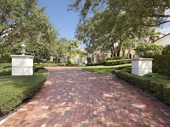 2nd image of 16031 Quiet Vista Cir