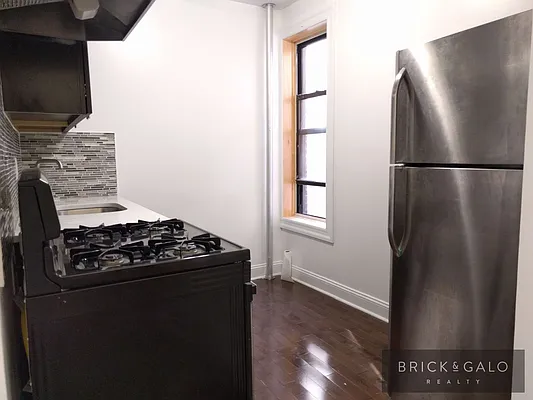 Rented by BRICK & GALO REALTY CORP | media 4