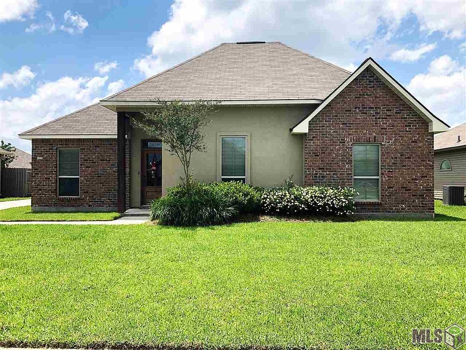 1st image of 28287 Lake Sabine Dr