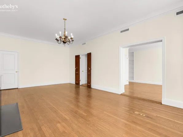 435 East 52nd Street 3A image 32 of 33