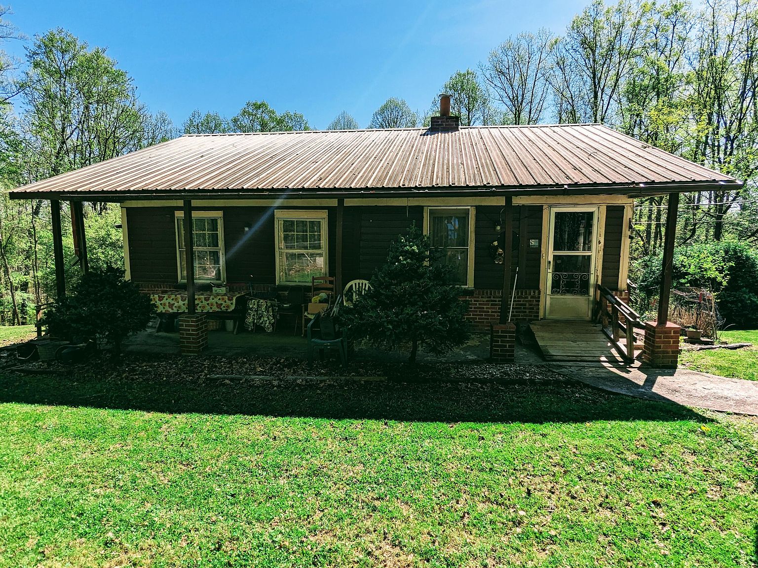 1318 Backbone Rdg, Haysi, VA 24256 Zillow