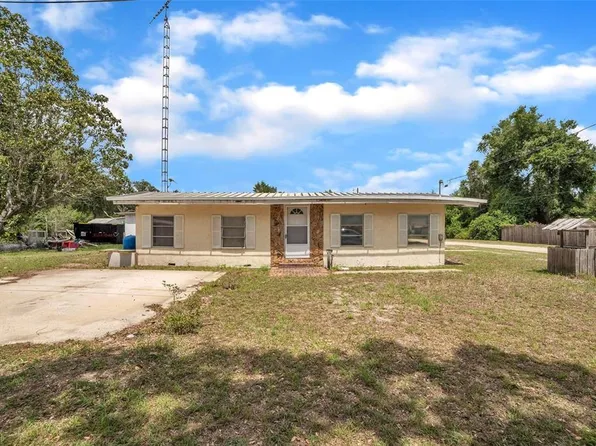 18911 SE 114th St, Ocklawaha, FL 32179