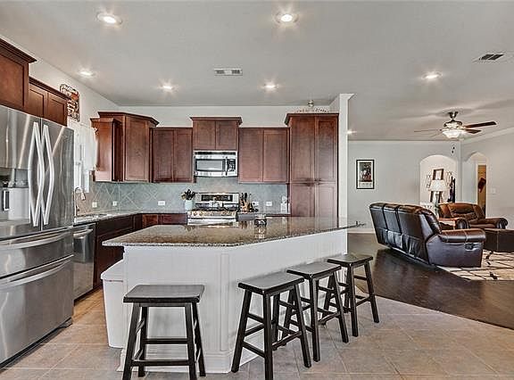 2nd image of 723 Mirabella Ln