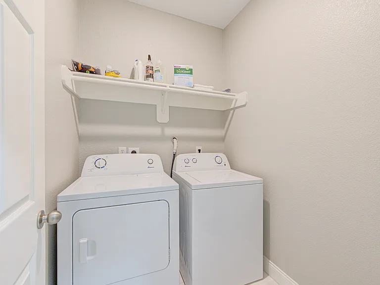 9422 Comstock Meadows Dr — Photo 17