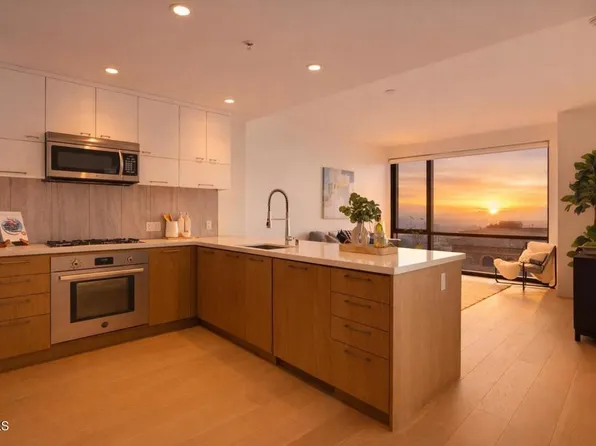 400 S Broadway Ave APT 1801, Los Angeles, CA 90013