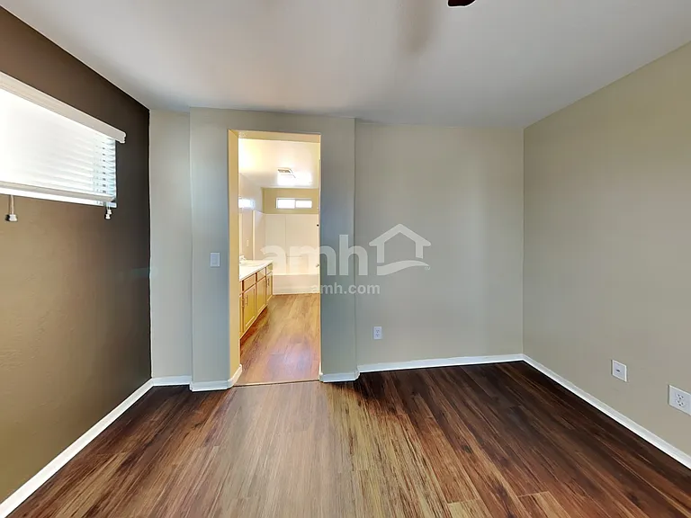 5332 W Jones Ave — Photo 9