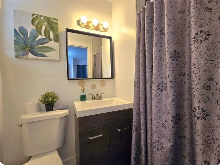 1724 McKinley St #9 — Photo 5