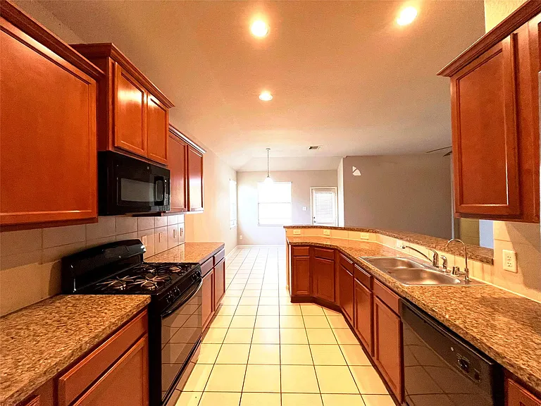 20330 Pine Water Ln — Photo 14