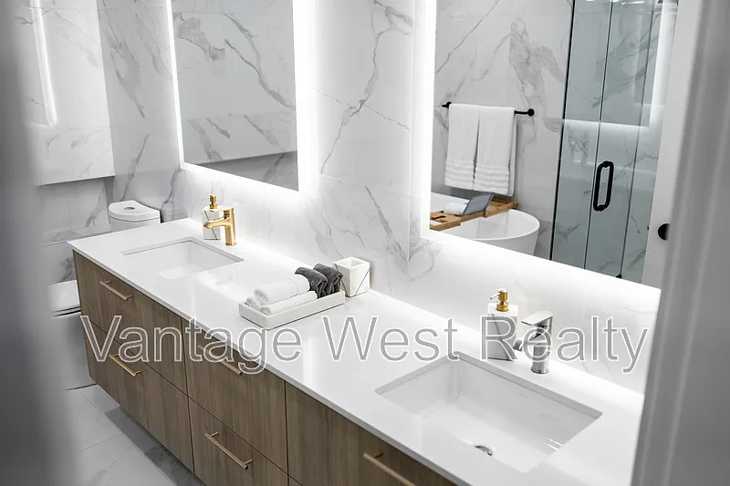 3800 Capozzi Rd — Photo 4