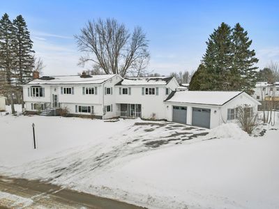 60 Sunset Strip, Brewer, ME, 04412