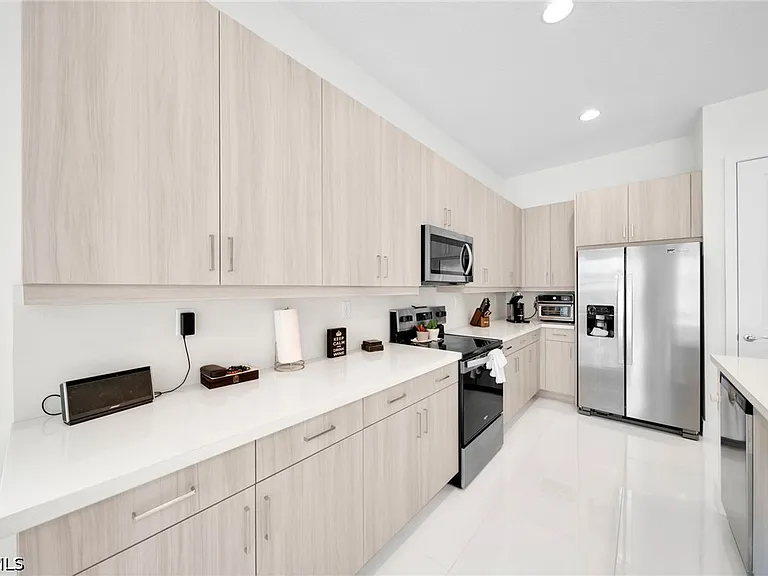 5043 Ofanto Ln — Photo 12