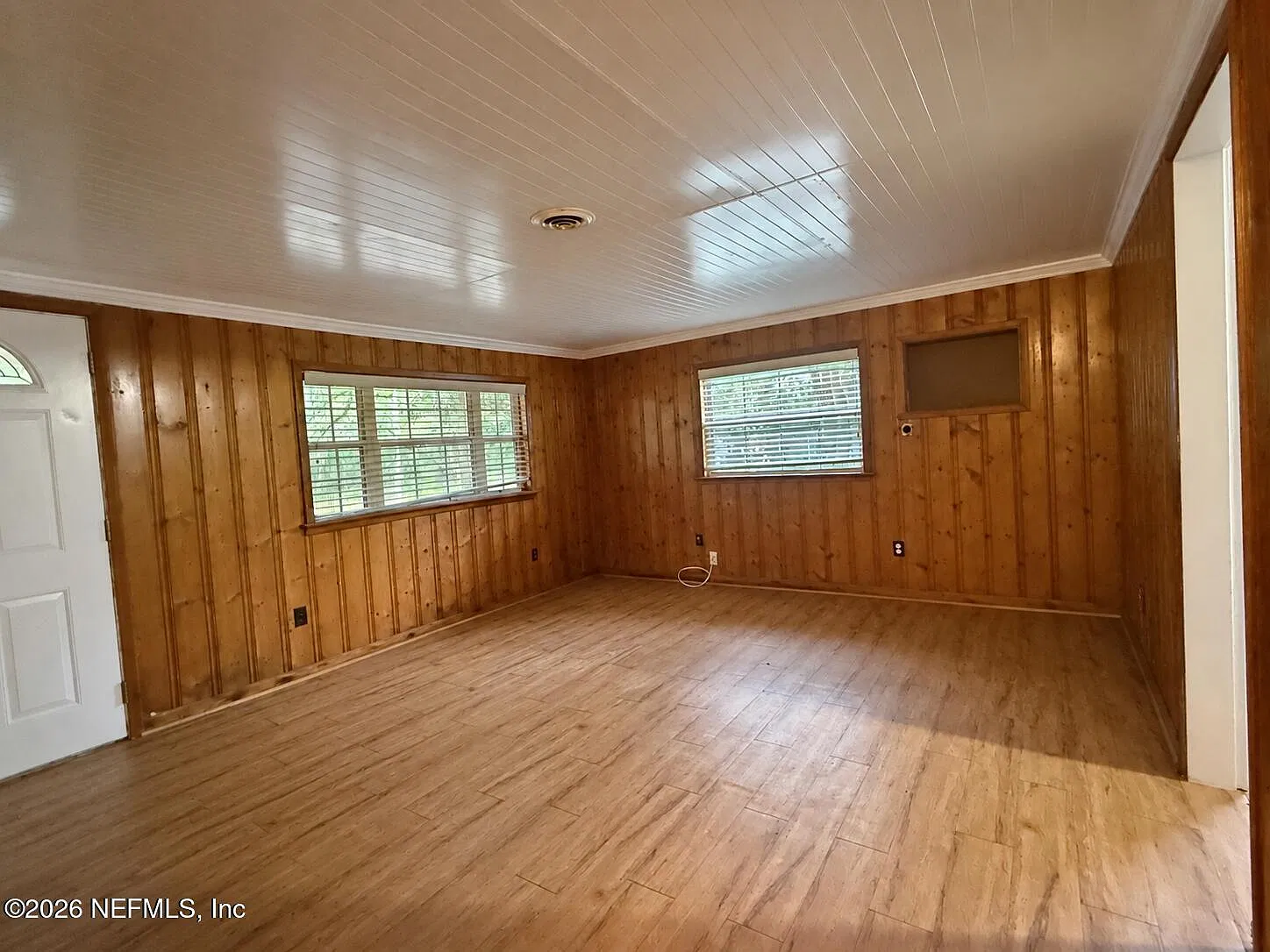 4 bed, 3.0 bath, 1468 sqft, $2,200 — Photo 2