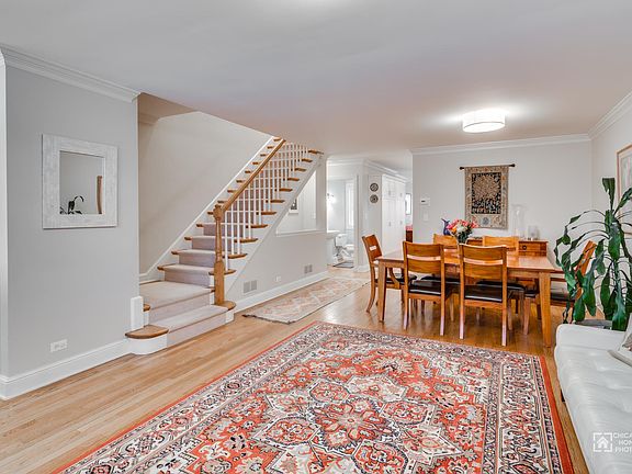 5th image of 536 Wayland Ave