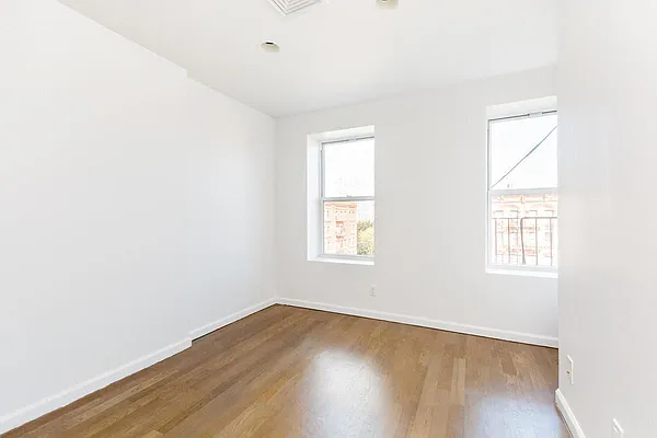 Rented by Uptown Flats LLC | media 3