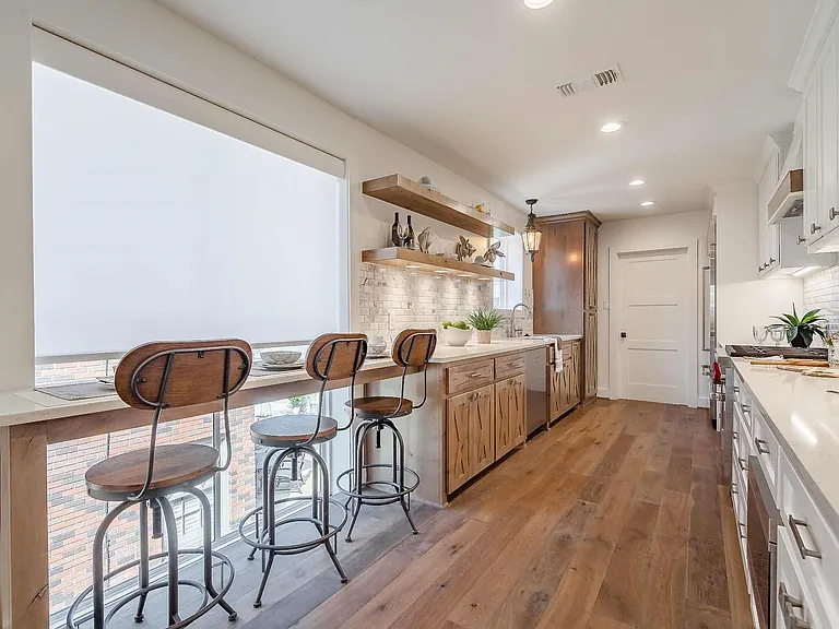 4100 University Blvd — Photo 10