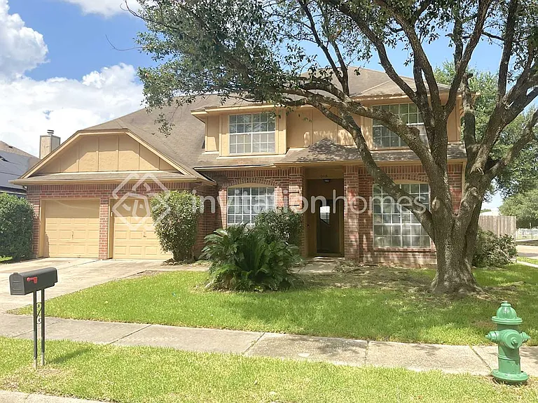 18918 Forest Trace Dr — Photo 1
