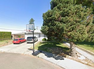 912 N Morain St, Kennewick, WA 99336