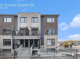 801 Glenroy Gilbert Dr, Ottawa, ON K2J 5R6
