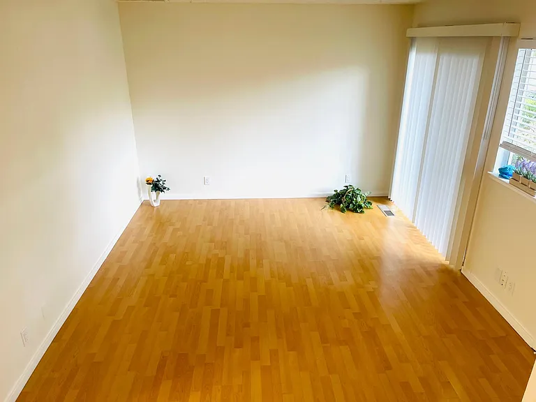429 N Rengstorff Ave #5 — Photo 6