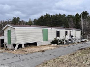 1003 Oakland Rd, Belgrade, ME 04917