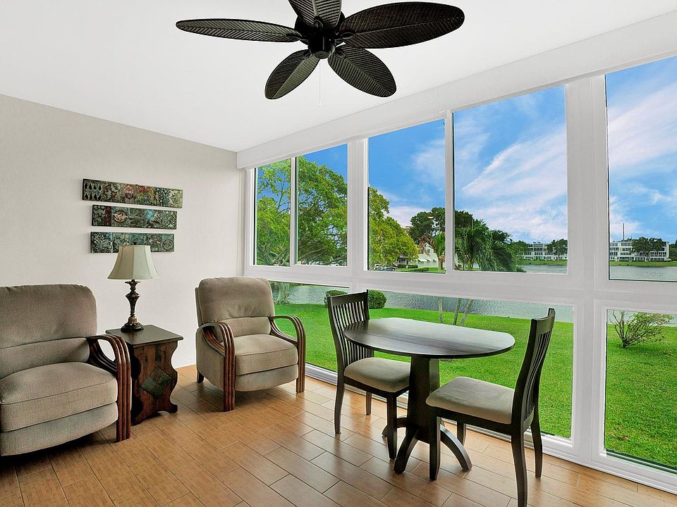 1st image of 2112 Oakridge V #2112