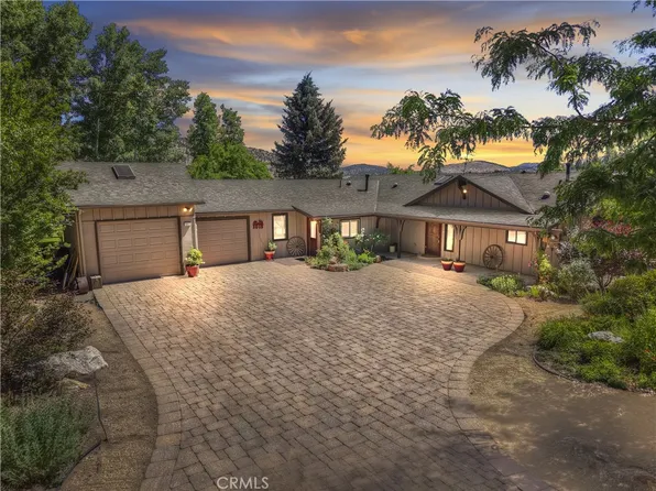 1015 E Fairway Blvd, Big Bear City, CA 92314