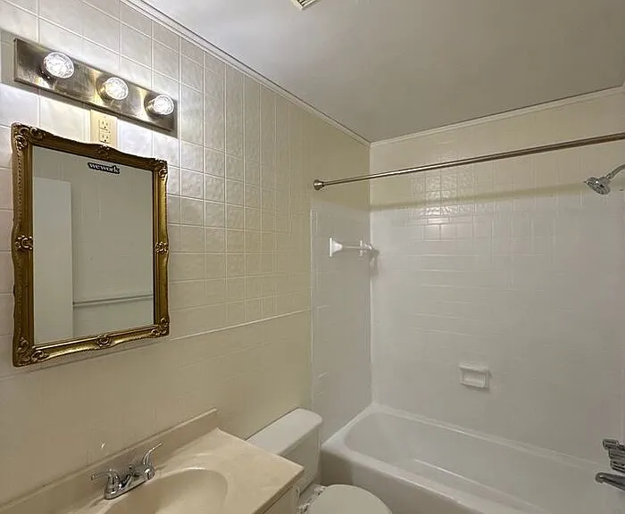 701 Echo Cove Ln — Photo 10