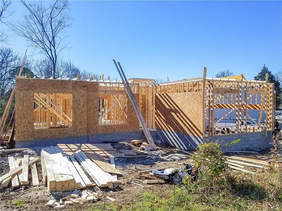 1st image of 311 E Martin Luther King Blvd