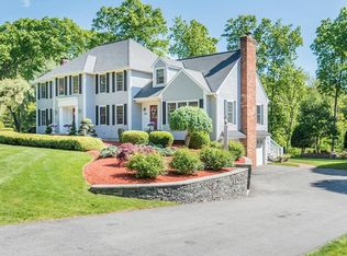 220 Candlestick Rd, North Andover, MA 01845