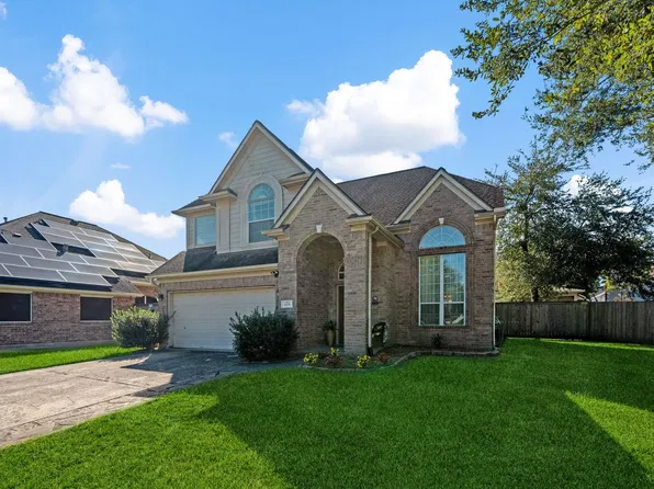 5106 Pin Oak Dr, Pasadena, TX 77505