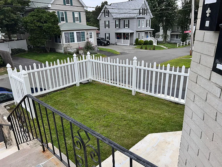 7 Robinson St #1 — Photo 18