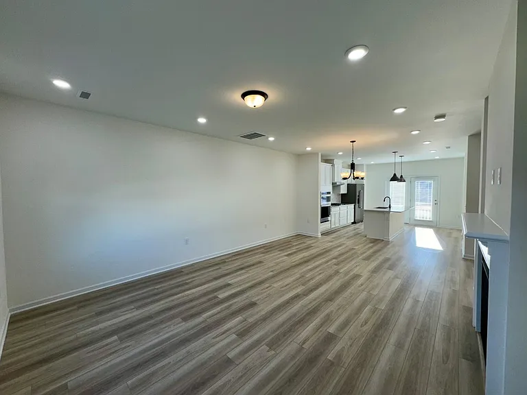 430 Sustainable Way — Photo 17
