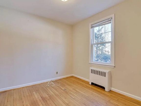 2nd image of 1415 Lake St APT 120