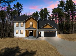 143 Durham Rd, Freeport, ME 04032