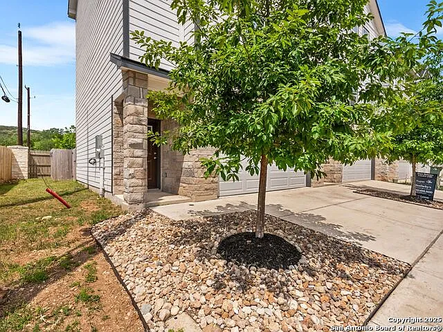 21411 Sir Walter Ln — Photo 3