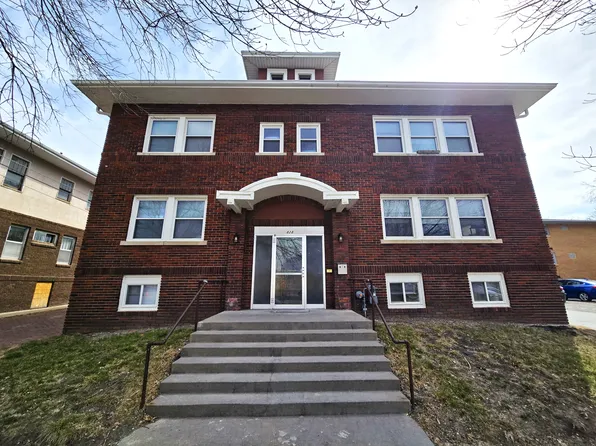 828 S 16th St, Lincoln, NE 68508
