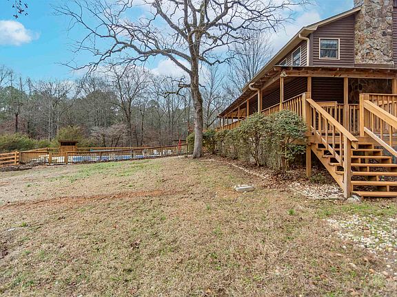 3rd image of 222 Sweetgum Rd