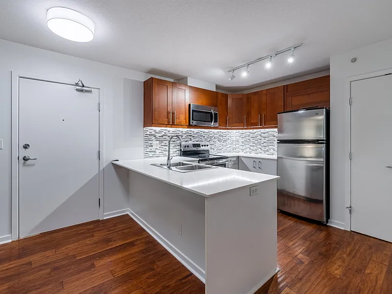 66 Cordova St W #206 — Photo 2