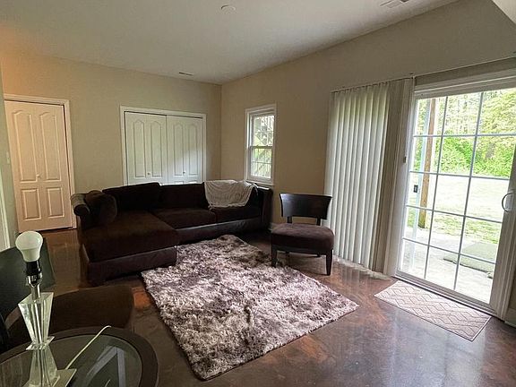 5th image of 248 Camerton Ln