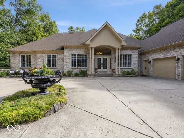 9943 Irishmans Run Ln, Zionsville, IN 46077