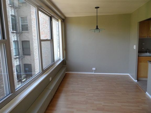 4th image of 3900 N Lake Shore Dr APT 4E