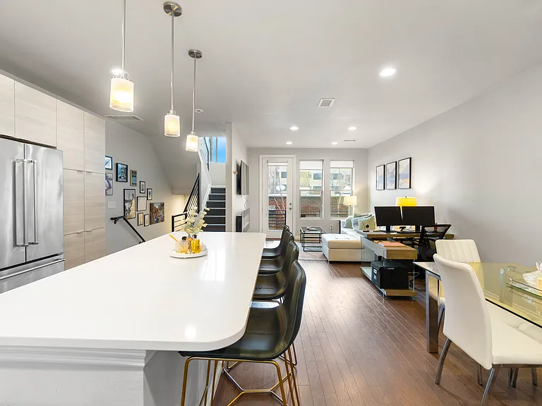 2051 N Downing St #2 — Photo 12