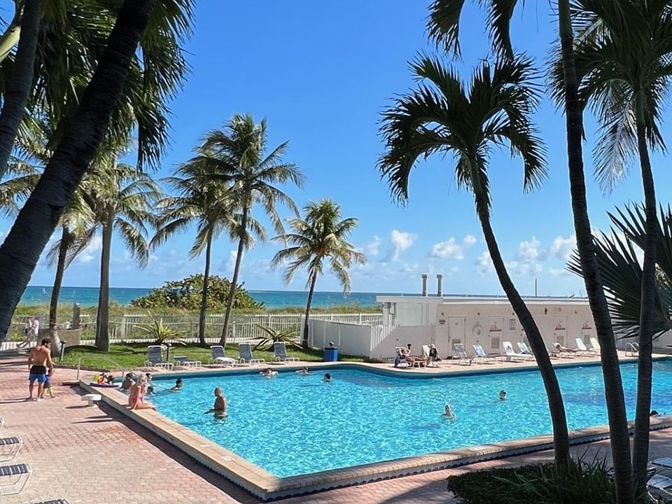 1st image of 6345 Collins Ave APT 510