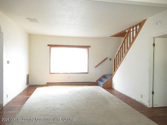4th image of 1286 W Roosevelt Rd