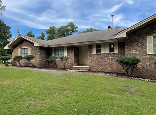 14 L D Bradley Rd, Moselle, MS 39459