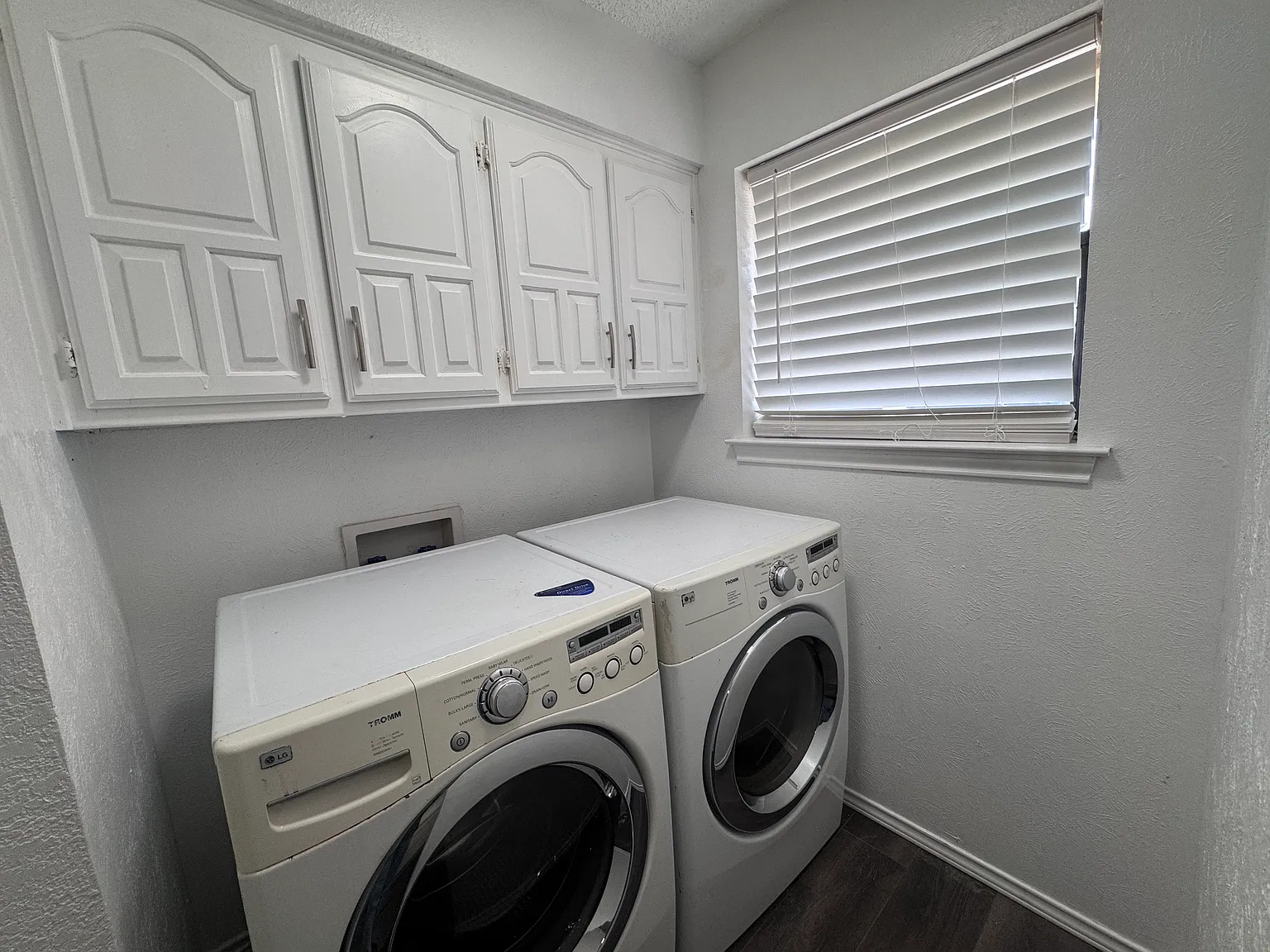 3 bed, 1324 sqft, $2,450 — Photo 4