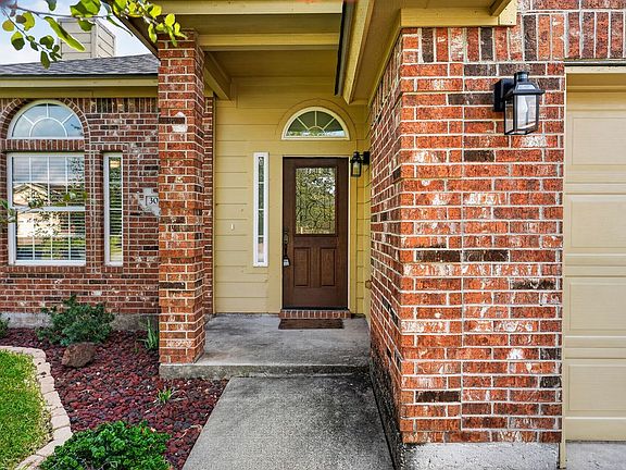 2nd image of 307 San Rafael Dr