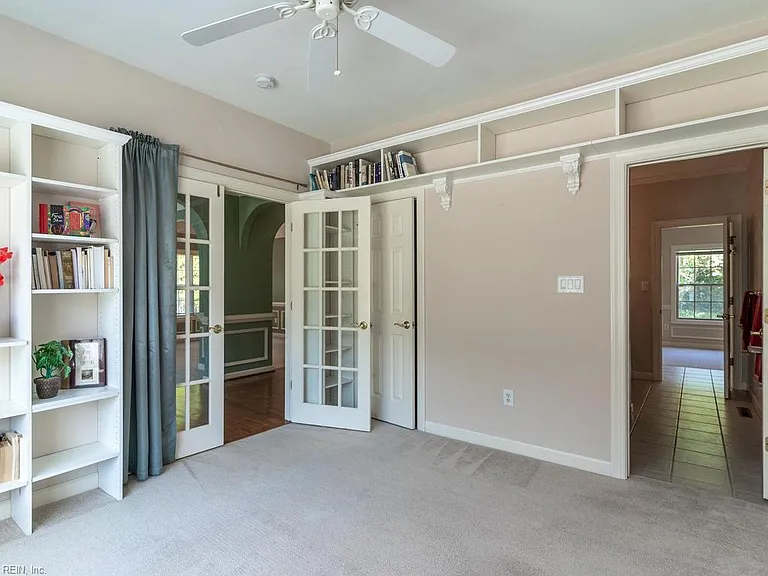 138 Greengable Way — Photo 15