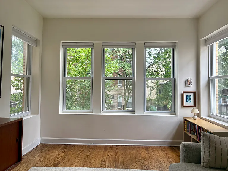 2040 N Spaulding Ave #1S — Photo 2